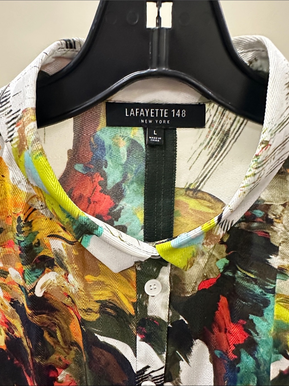 Lafayette 148 New York Painterly Floral Short-Sleeve Button-Down — White Base - Picture 2 of 3